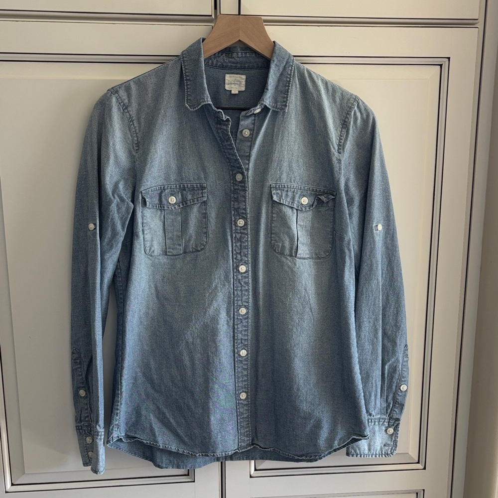 J Crew The Perfect Shirt‎ Blue Denim Chambray Button Up Roll Tab Women’s Small